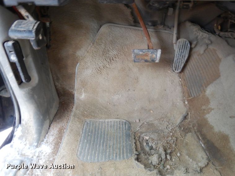 image for item HS9839 2002 Chevrolet Blazer  SUV