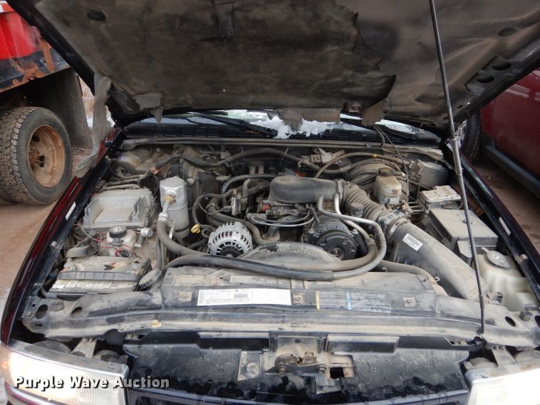 image for item HS9839 2002 Chevrolet Blazer  SUV