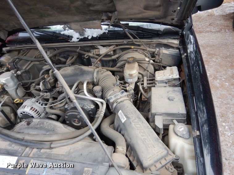 image for item HS9839 2002 Chevrolet Blazer  SUV