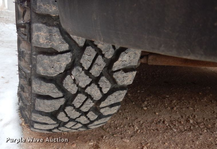 image for item HS9839 2002 Chevrolet Blazer  SUV