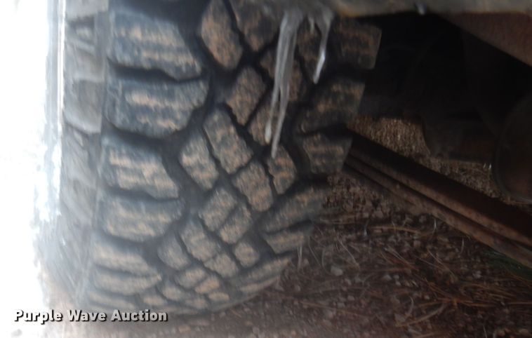 image for item HS9839 2002 Chevrolet Blazer  SUV