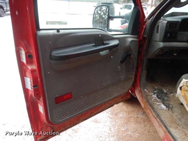 image for item HS9840 2003 Ford F550 Super Duty  dump truck