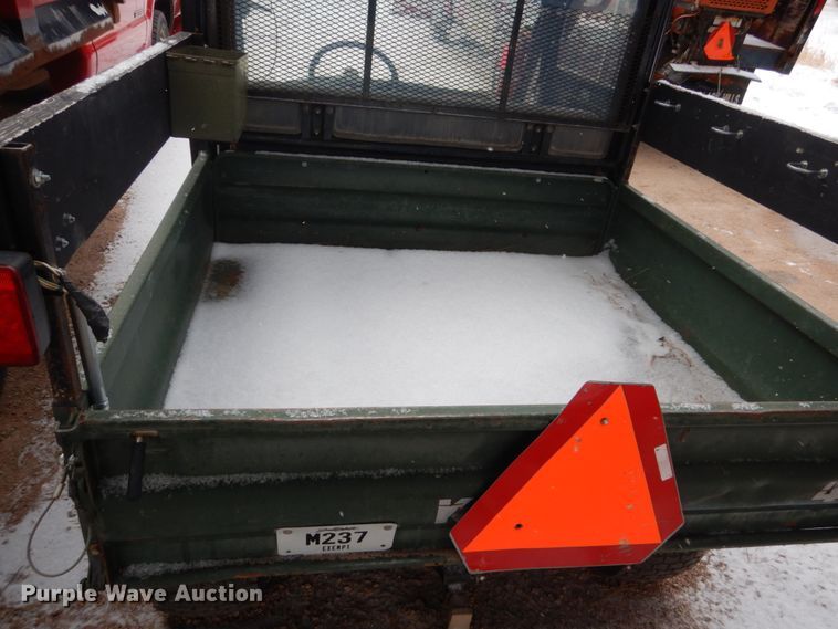 image for item HS9841 2004 Kawasaki Mule 3010  utility vehicle