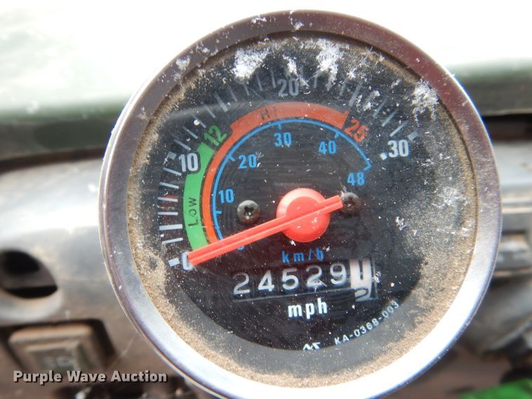 image for item HS9841 2004 Kawasaki Mule 3010  utility vehicle