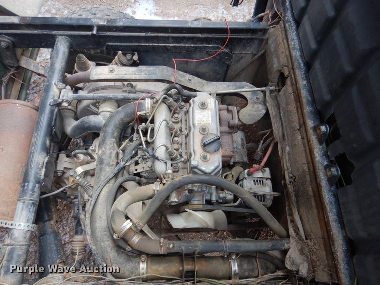 image for item HS9841 2004 Kawasaki Mule 3010  utility vehicle