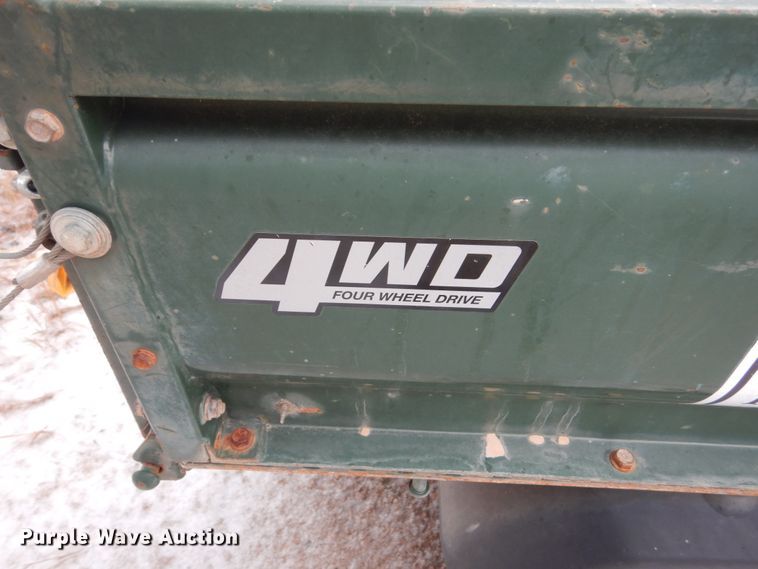 image for item HS9841 2004 Kawasaki Mule 3010  utility vehicle