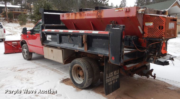 image for item HS9842 2004 Ford F550 Super Duty  dump truck