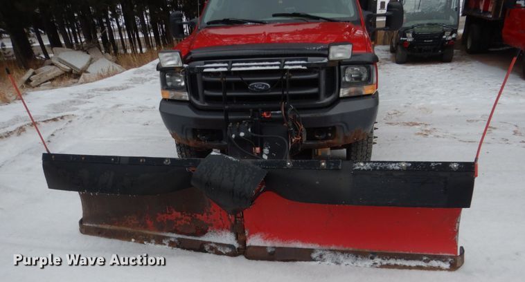 image for item HS9842 2004 Ford F550 Super Duty  dump truck