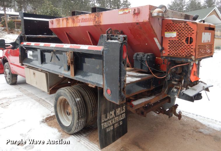 image for item HS9842 2004 Ford F550 Super Duty  dump truck