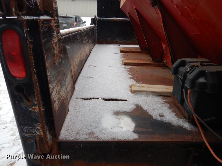 image for item HS9842 2004 Ford F550 Super Duty  dump truck