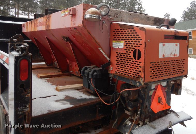 image for item HS9842 2004 Ford F550 Super Duty  dump truck