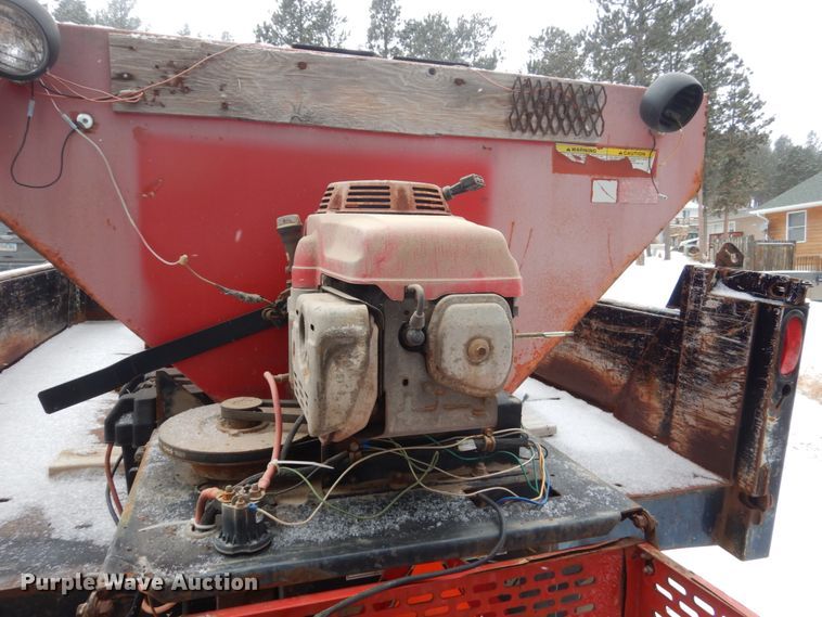 image for item HS9842 2004 Ford F550 Super Duty  dump truck