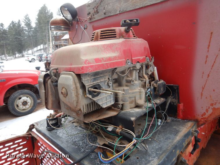 image for item HS9842 2004 Ford F550 Super Duty  dump truck