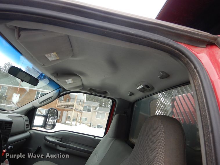 image for item HS9842 2004 Ford F550 Super Duty  dump truck