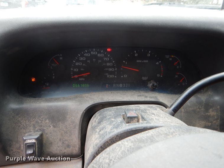 image for item HS9842 2004 Ford F550 Super Duty  dump truck