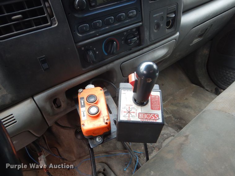 image for item HS9842 2004 Ford F550 Super Duty  dump truck