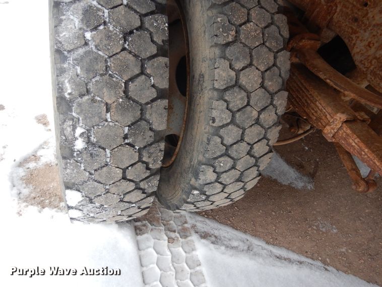 image for item HS9842 2004 Ford F550 Super Duty  dump truck