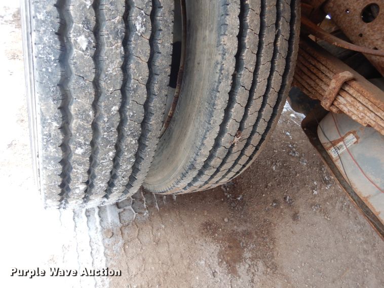 image for item HS9842 2004 Ford F550 Super Duty  dump truck