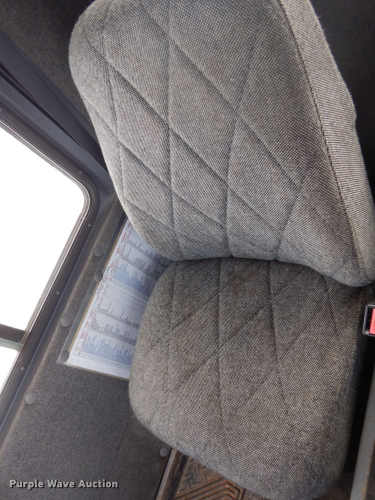 image for item HS9853 2007 Sno-Cat 173QSB-466313776  trail groomer