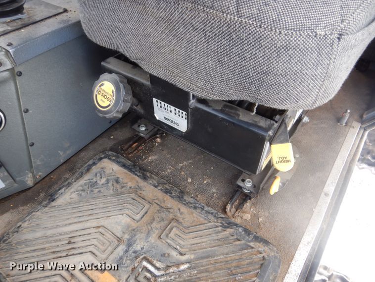 image for item HS9853 2007 Sno-Cat 173QSB-466313776  trail groomer