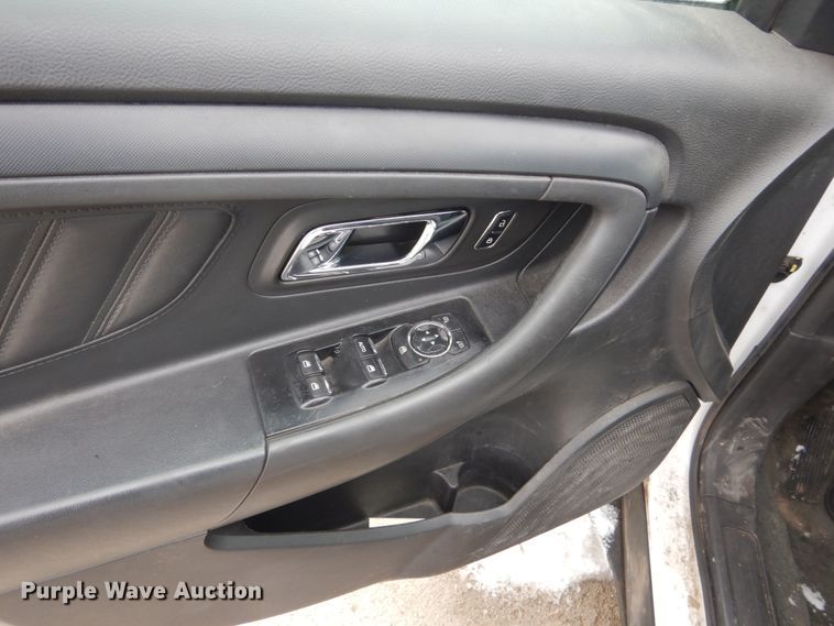 image for item HS9871 2014 Ford Taurus Police