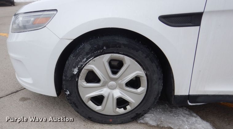 image for item HS9871 2014 Ford Taurus Police