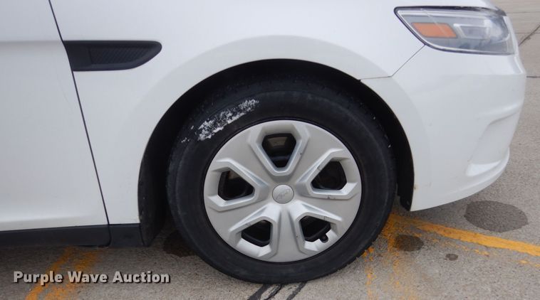 image for item HS9871 2014 Ford Taurus Police