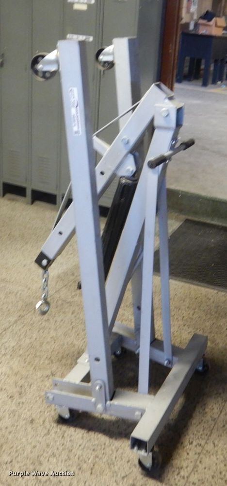 image for item HS9875 Engine hoist