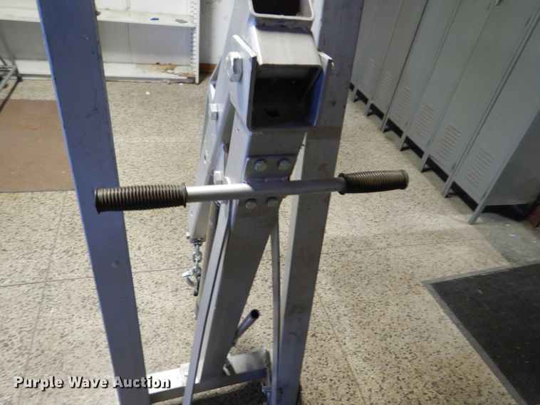 image for item HS9875 Engine hoist