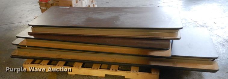 image for item HS9878 (7) folding tables