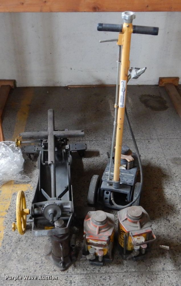 image for item HS9888 Jacks