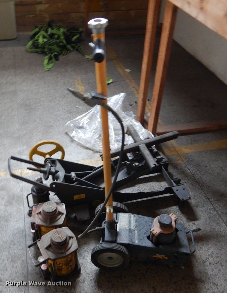 image for item HS9888 Jacks