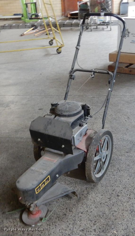 image for item HS9890 Swisher ST60022DXQ  string trimmer