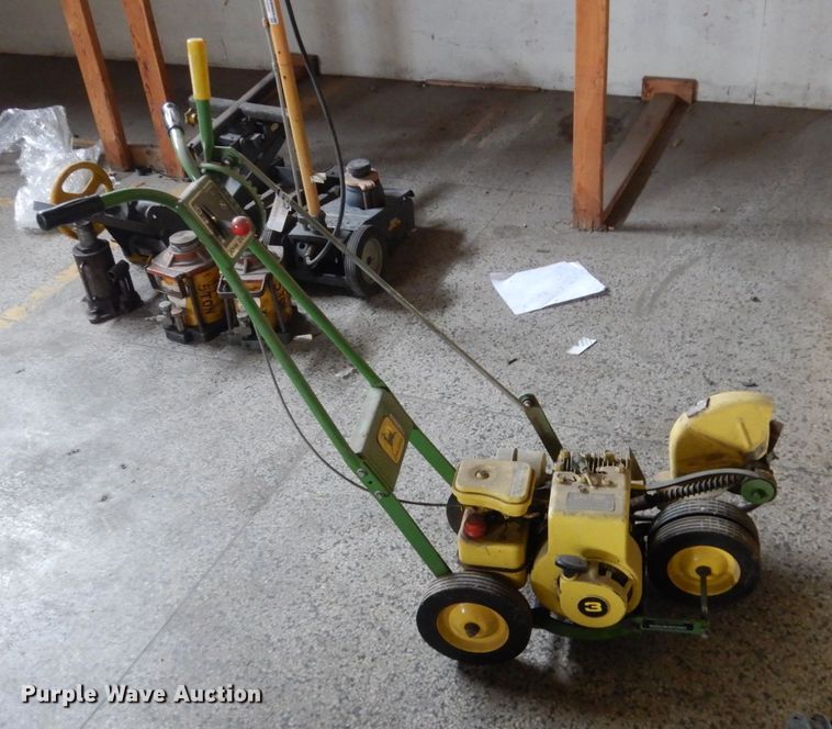 image for item HS9891 Lawn and garden equipment