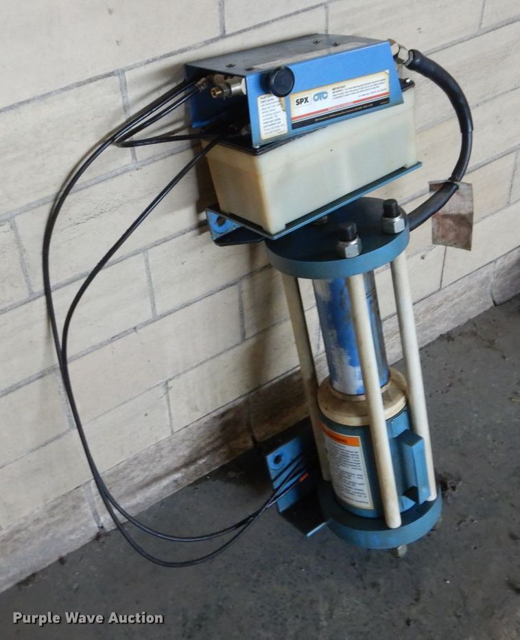 image for item HS9895 SPX oil filter crusher