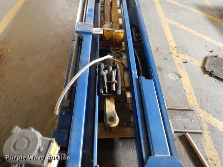 image for item HS9899 Rotary SPOA10N507 two post automotive lift