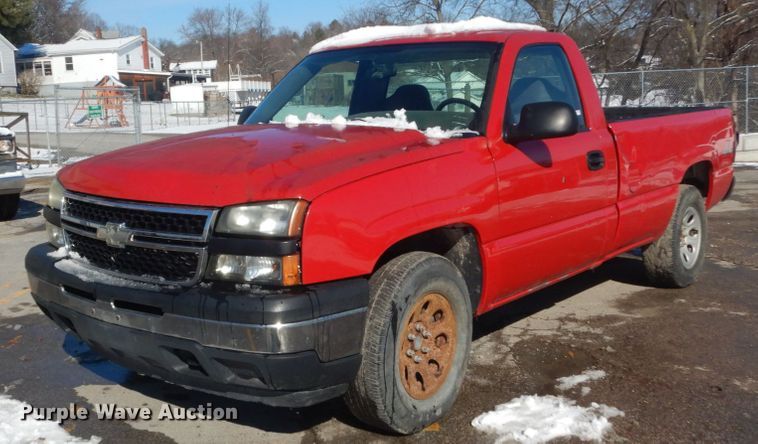 image for item HV9611 2006 Chevrolet Silverado 1500  pickup truck