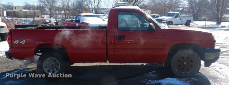 image for item HV9611 2006 Chevrolet Silverado 1500  pickup truck