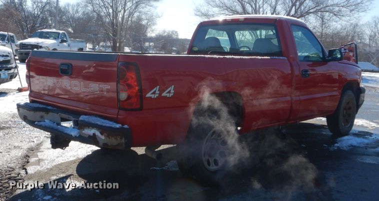 image for item HV9611 2006 Chevrolet Silverado 1500  pickup truck