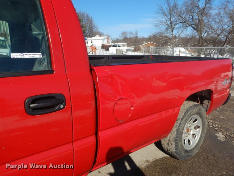 image for item HV9611 2006 Chevrolet Silverado 1500  pickup truck