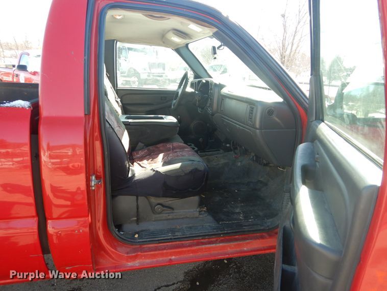 image for item HV9611 2006 Chevrolet Silverado 1500  pickup truck