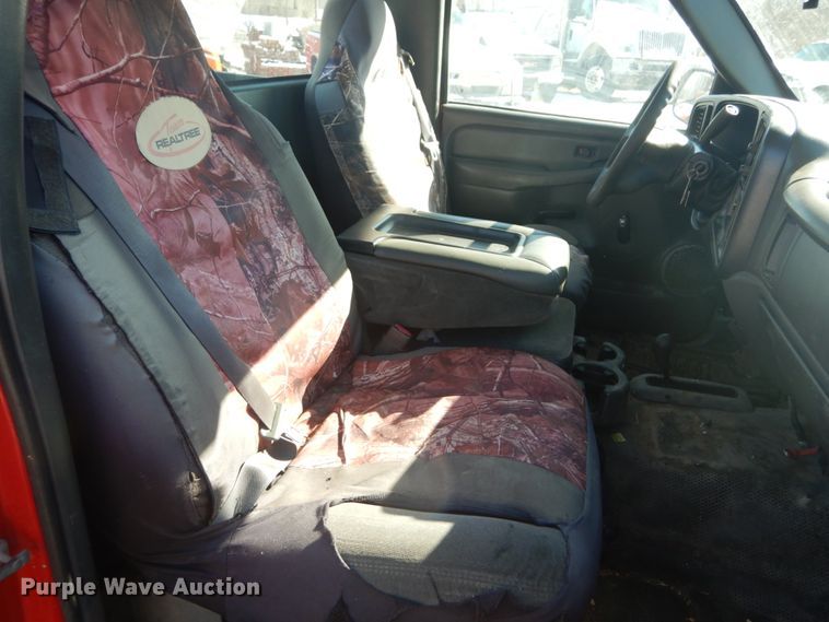 image for item HV9611 2006 Chevrolet Silverado 1500  pickup truck