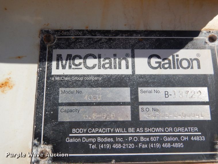 image for item HV9612 2001 International 4900  dump truck