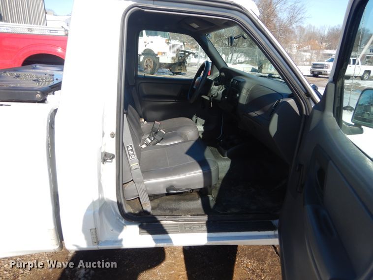 image for item HV9616 2002 Ford Ranger  pickup truck