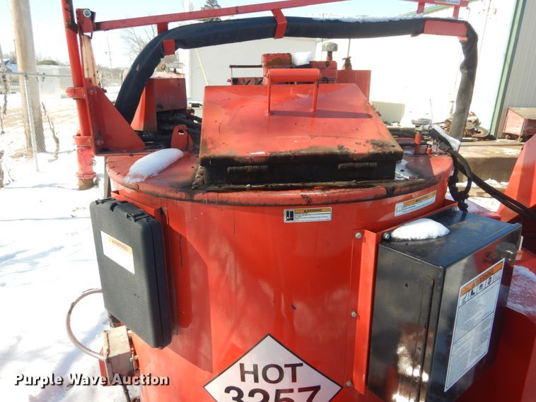 image for item HV9619 2005 Crafco SS125  crack sealer