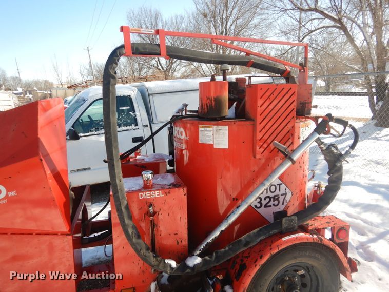 image for item HV9619 2005 Crafco SS125  crack sealer