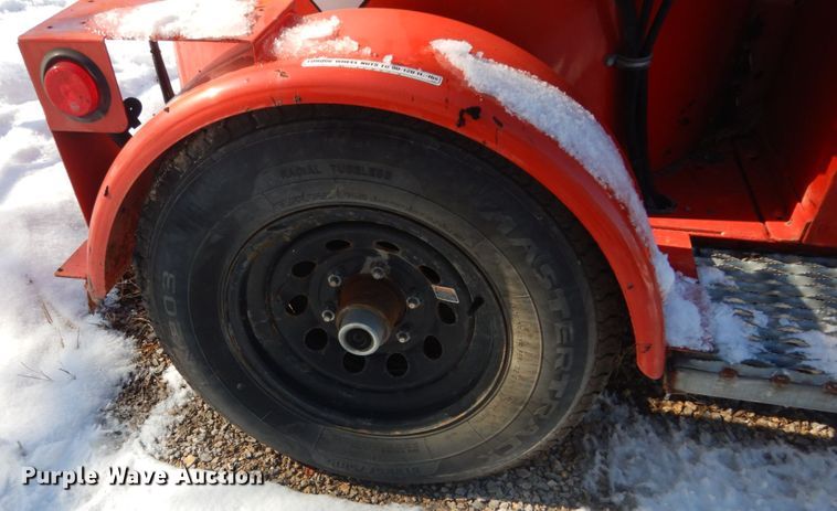 image for item HV9619 2005 Crafco SS125  crack sealer