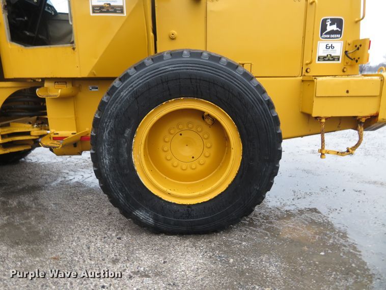 image for item HV9630 1986 John Deere 544D  wheel loader
