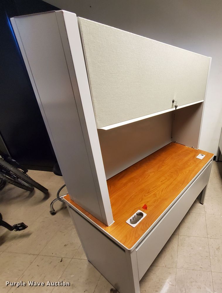 image for item HW9512 (2) office desks