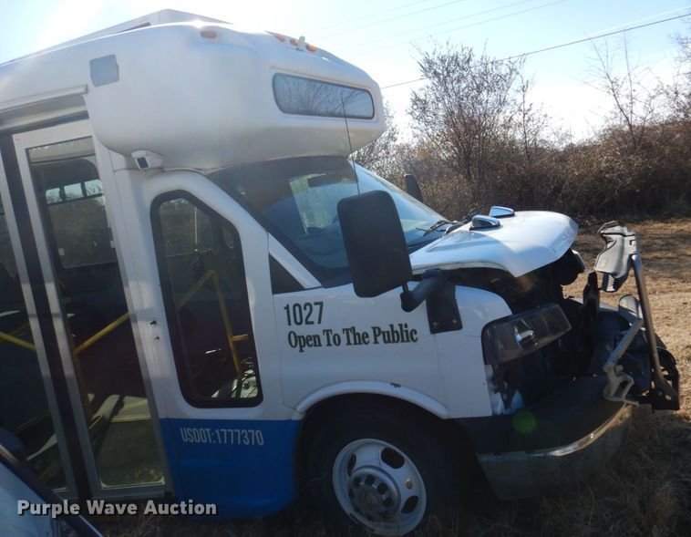 image for item HW9854 2010 Chevrolet Express  shuttle bus